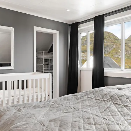 Nyaraló Kb - Nordic Lux Sørvågen